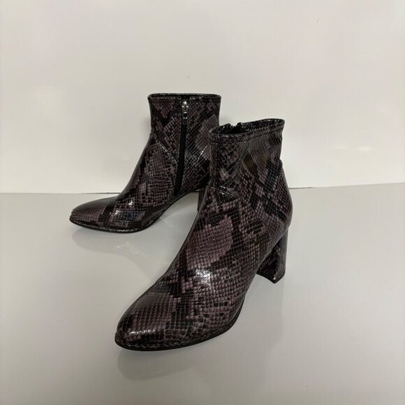 Marc Fisher Snake Print Ankle Boots Womens Size 8M Block Heel Zipper Closure - Picture 1 of 10
